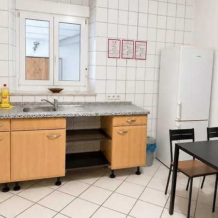 Apartment Monteurwohnungen In Bockenheim *